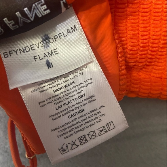 New! BFyne Anika smocked off the shoulder bikini top orange flame 10618 - Picture 9 of 10